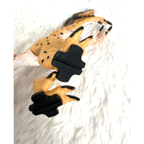 Terra by Battat  Electronic Dinosaur Light & Sound Utahraptor Action Figure - Picture 7 of 10